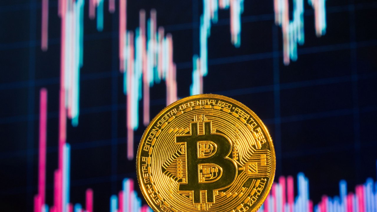 Bitcoin mi, Borsa mı? Analistin Çarpıcı Karşılaştırması